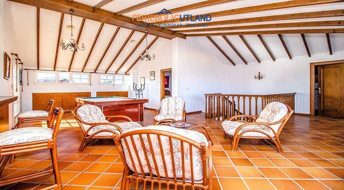 Image No.33-Villa de 4 chambres à vendre à Mil Palmeras