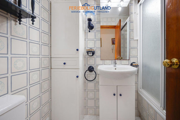 Image No.21-2 Bed Apartment for sale