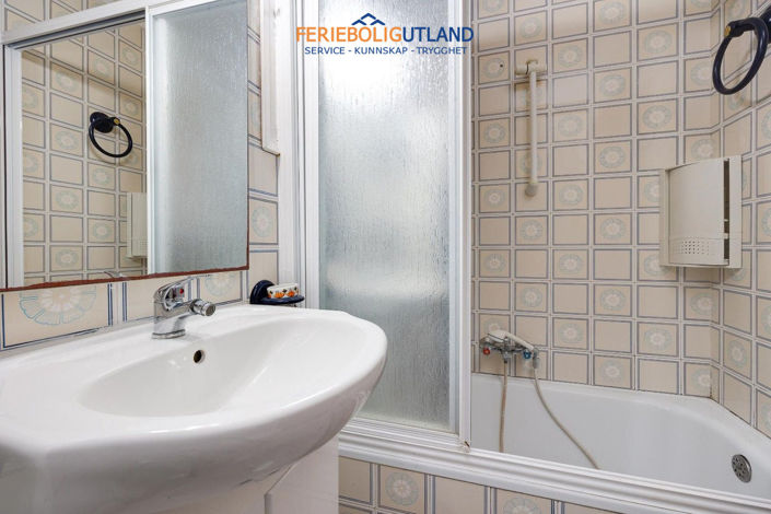 Image No.22-2 Bed Apartment for sale