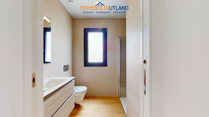 Image No.18-2 Bed Bungalow for sale