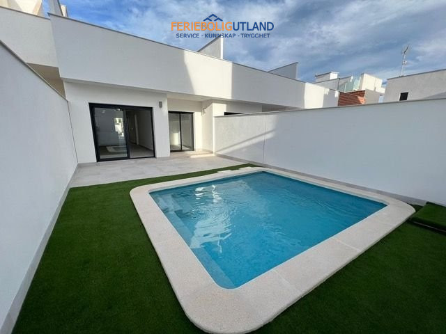 Image No.1-3 Bed Villa for sale