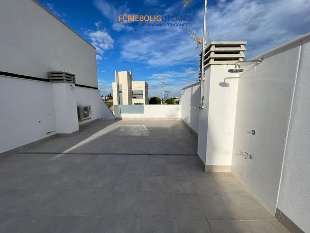 Image No.3-3 Bed Villa for sale