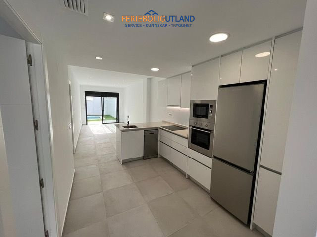 Image No.6-3 Bed Villa for sale