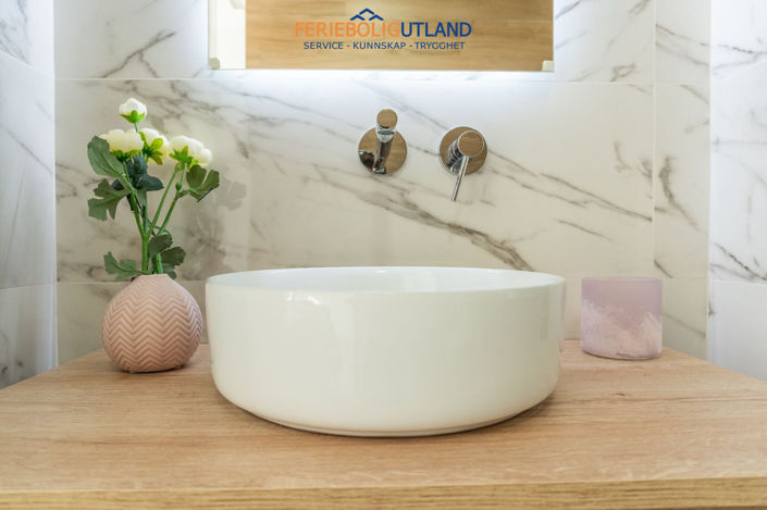 Image No.20-3 Bed Apartment for sale