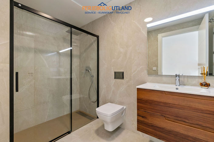 Image No.10-3 Bed Villa for sale