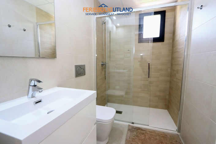 Image No.24-3 Bed Apartment for sale