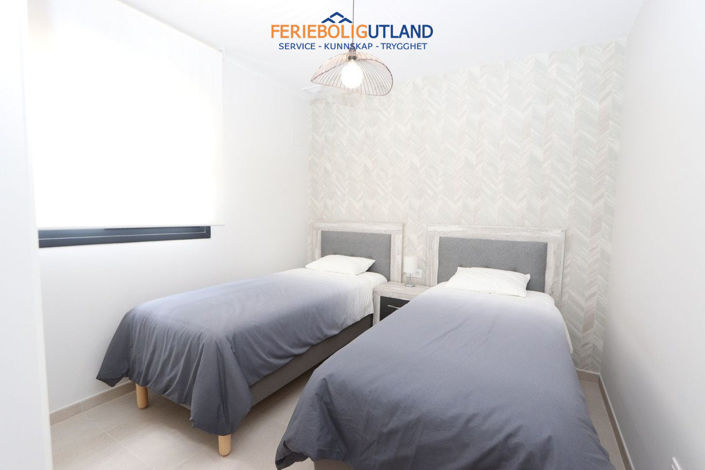 Image No.25-3 Bed Apartment for sale