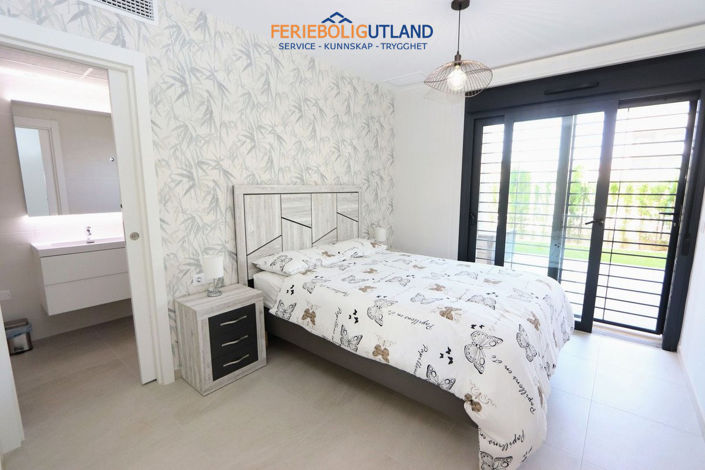 Image No.26-3 Bed Apartment for sale