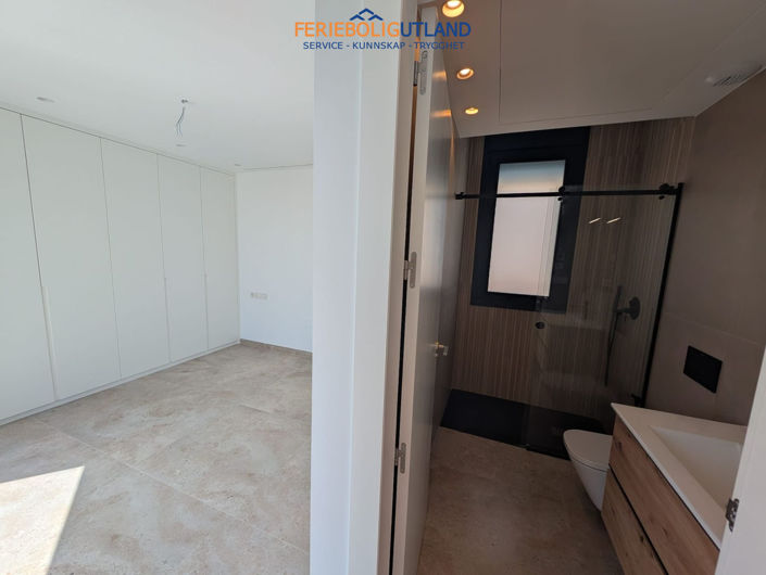 Image No.5-Villa de 4 chambres à vendre à Torrevieja