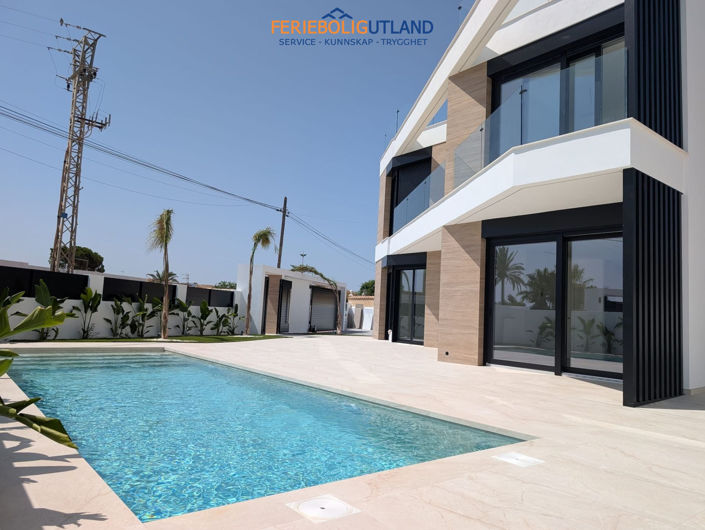 Image No.6-Villa de 4 chambres à vendre à Torrevieja