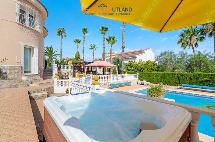 Image No.40-Villa de 5 chambres à vendre à Ciudad Quesada