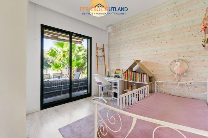 Image No.11-3 Bed Villa for sale