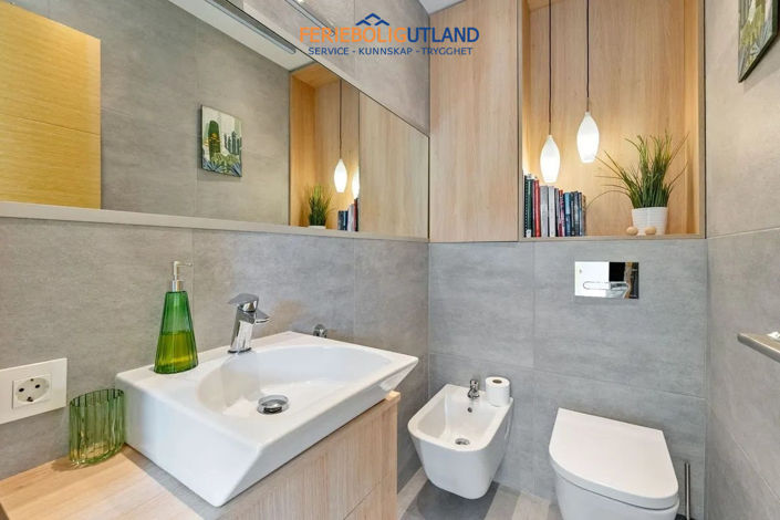 Image No.14-3 Bed Villa for sale