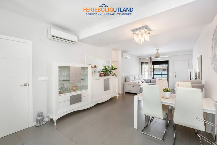 Image No.12-4 Bed Apartment for sale