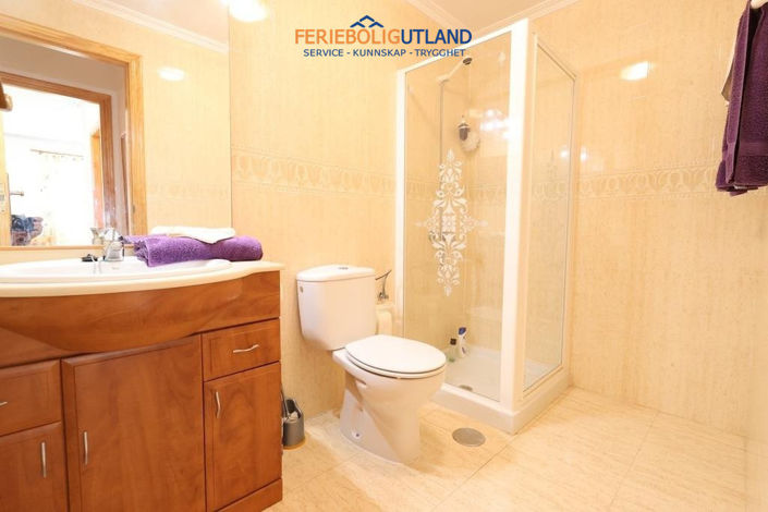 Image No.15-2 Bed Bungalow for sale