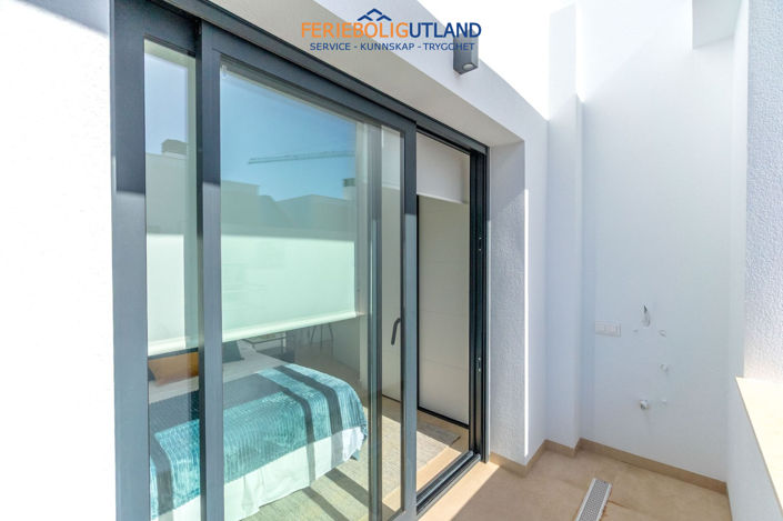 Image No.17-2 Bed Apartment for sale