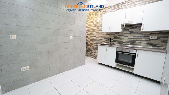 Image No.14-2 Bed Townhouse for sale