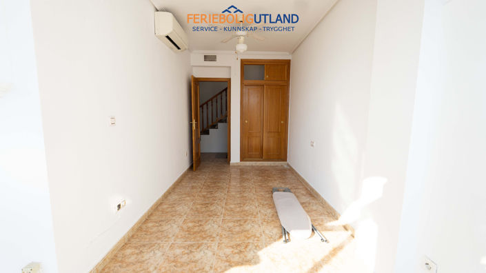 Image No.22-2 Bed Townhouse for sale