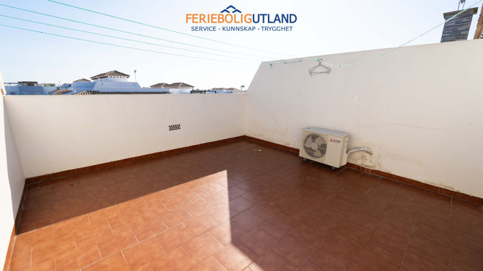 Image No.33-2 Bed Townhouse for sale