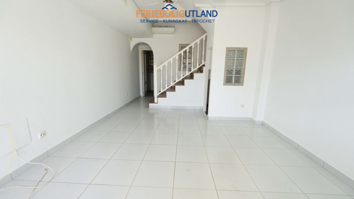 Image No.9-2 Bed Townhouse for sale