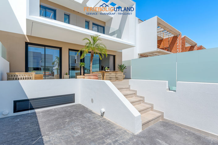 Image No.2-3 Bed Villa for sale