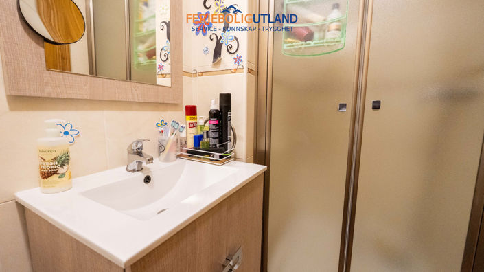 Image No.24-2 Bed Apartment for sale