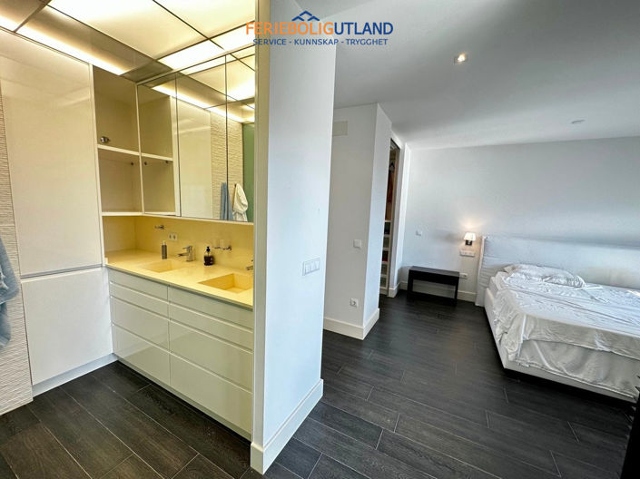 Image No.17-2 Bed Apartment for sale