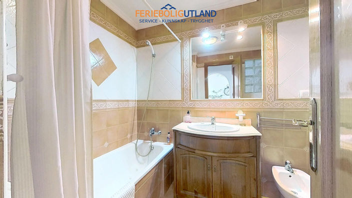 Image No.13-2 Bed Bungalow for sale