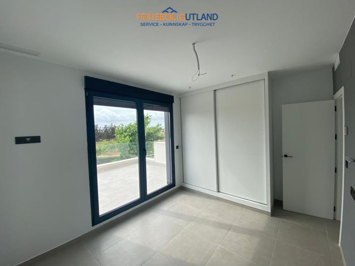 Image No.30-3 Bed Villa for sale