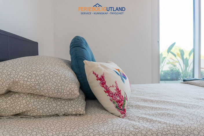 Image No.17-3 Bed Apartment for sale