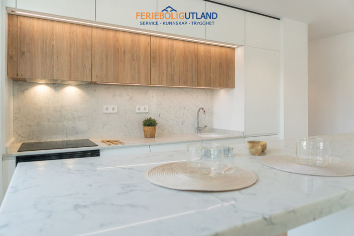 Image No.21-3 Bed Apartment for sale