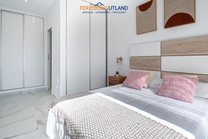 Image No.12-3 Bed Villa for sale