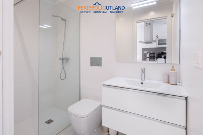 Image No.18-3 Bed Villa for sale