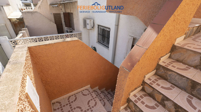 Image No.25-2 Bed Bungalow for sale