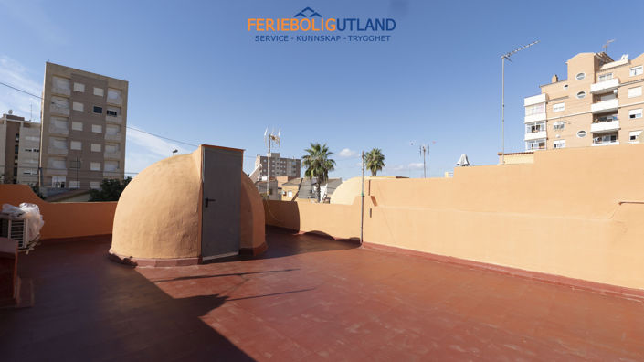 Image No.27-2 Bed Bungalow for sale