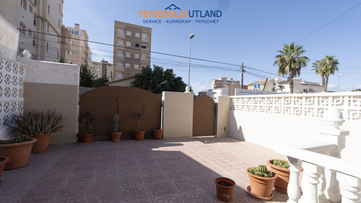 Image No.6-2 Bed Bungalow for sale