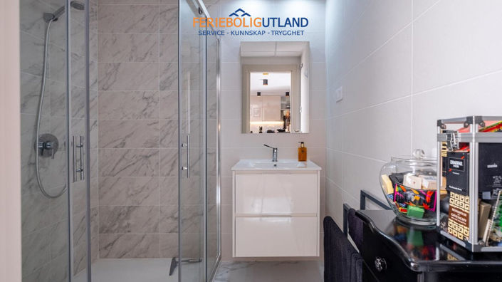 Image No.24-2 Bed Apartment for sale