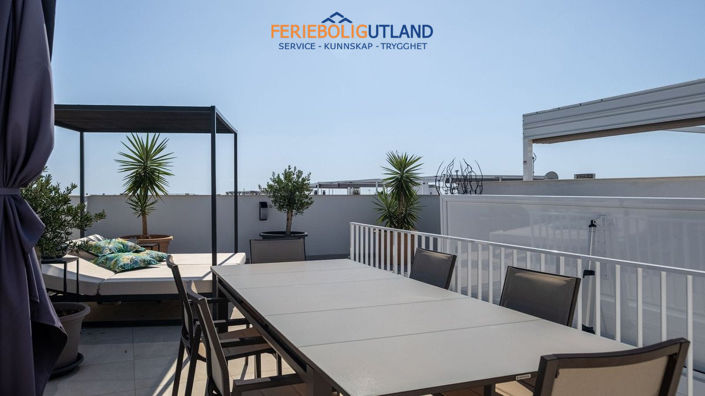 Image No.27-2 Bed Apartment for sale