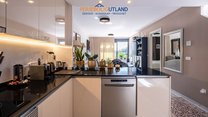 Image No.8-2 Bed Apartment for sale