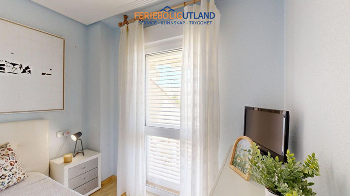 Image No.16-2 Bed Apartment for sale