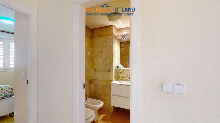 Image No.25-2 Bed Apartment for sale