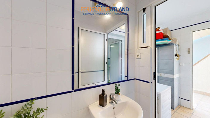 Image No.37-2 Bed Apartment for sale