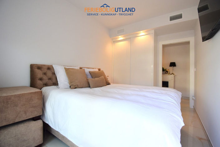 Image No.12-3 Bed Apartment for sale