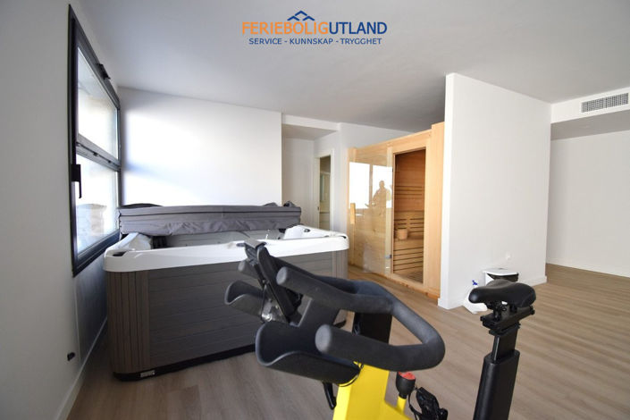 Image No.23-3 Bed Apartment for sale