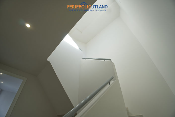 Image No.34-4 Bed Townhouse for sale