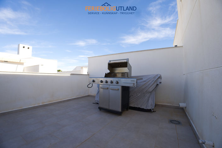 Image No.37-4 Bed Townhouse for sale