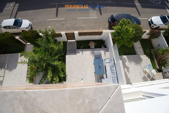 Image No.5-4 Bed Townhouse for sale