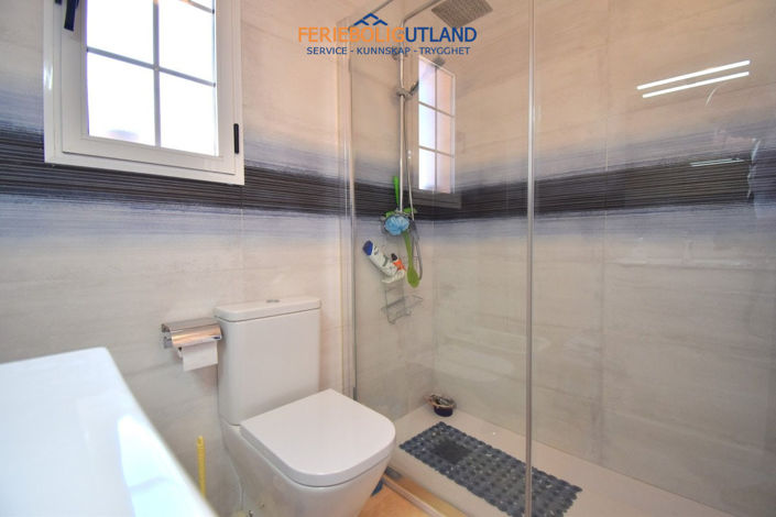 Image No.15-3 Bed Villa for sale