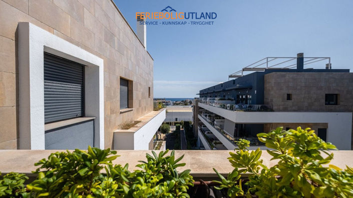 Image No.15-2 Bed Apartment for sale