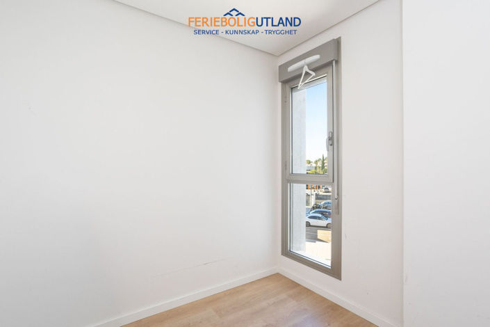 Image No.28-4 Bed Apartment for sale